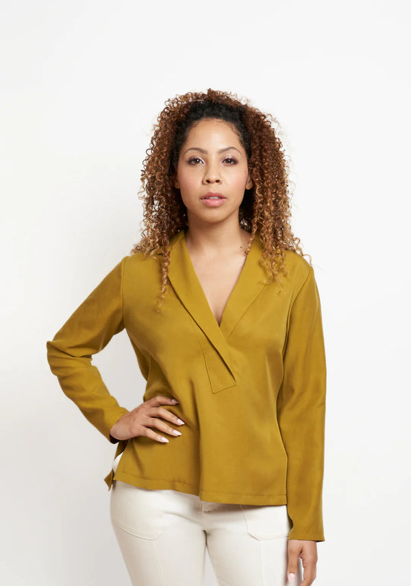 Grainline Studio’s Augusta Shirt & Dress sewing pattern, showcasing a cocoon shape with asymmetrical collar and mitered split hem