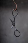 Merchant & Mills Baby Bow Scissors 6.75cm black steel for precise thread snipping
