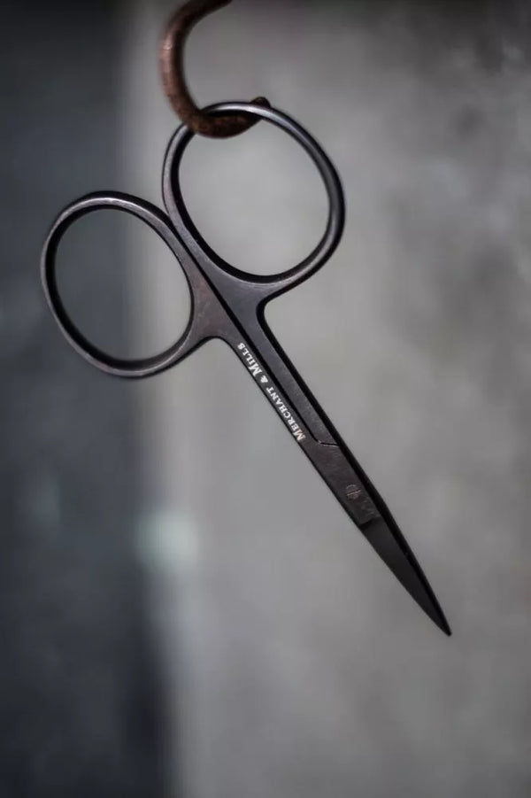 Merchant & Mills Wide Bow Scissors 4" black steel for precise thread snipping at the sewing machine