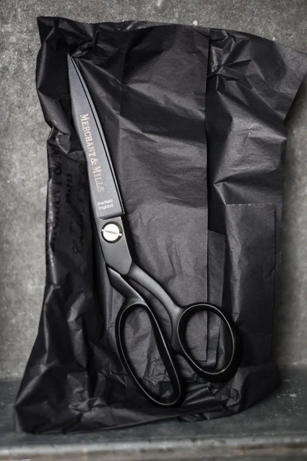 Merchant & Mills Xylan 8" Scissors, matt black non-stick shears for smooth and precise fabric cutting