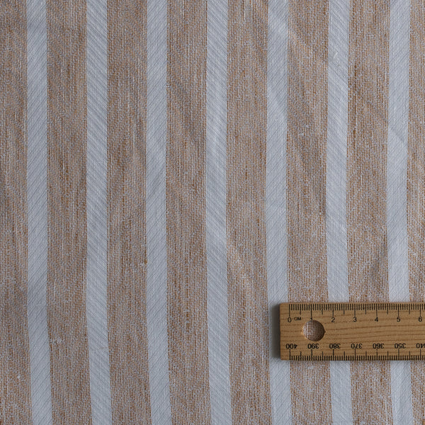 Salt & Sand Stripe herringbone linen – beige textured herringbone weave with white vertical stripes, lightweight linen for garments.